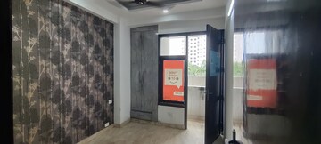 Room in 3 BHK Builder Floor at Vasundhara Sector 1 – for Rent
