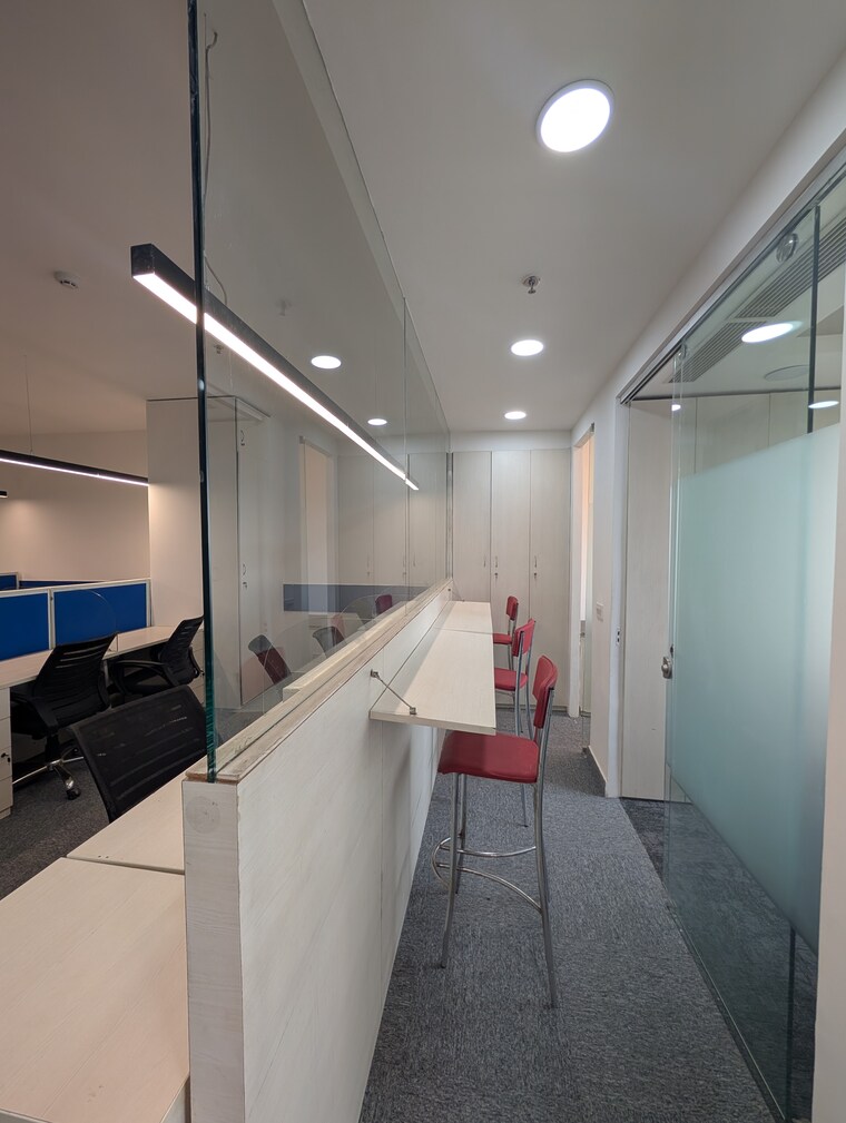 Team Area, spaze-itech-park Commercial Office Space 1980 Sq.Ft. In Sector 49 Gurgaon 9360025