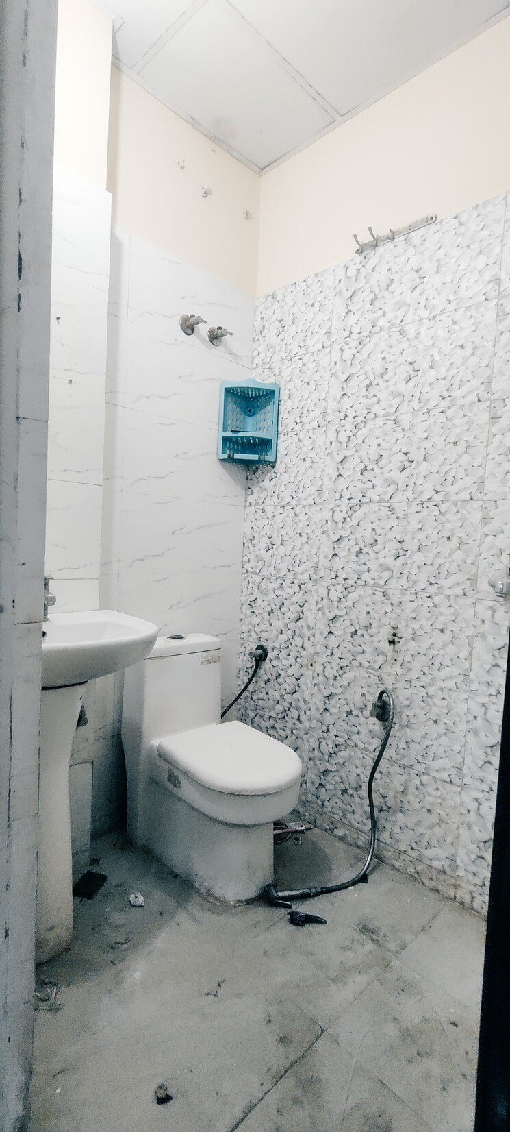 Bathroom, vasundhara sector 1 2 Bedroom 1150 Sq.Ft. Builder Floor In Vasundhara Sector 1 Ghaziabad 9360076