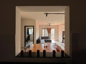 Bedroom in 2.5 BHK Apartment at Shapoorji Pallonji Vanaha Golfland, Bavdhan – for Rent