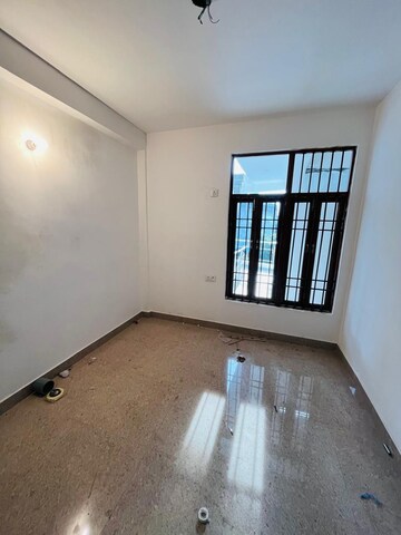 Room in 1 BHK Builder Floor at Saket – for Rent