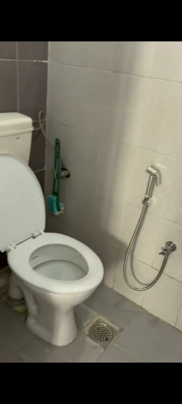 Bathroom, upavp-ganga-yamuna-and-hindon-enclave 1.5 Bedroom 800 Sq.Ft. Apartment In Pratap Vihar Ghaziabad 9360149