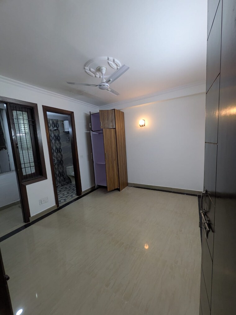 Room, panchsheel vihar 2 Bedroom 750 Sq.Yd. Builder Floor In Panchsheel Vihar Delhi 9360180