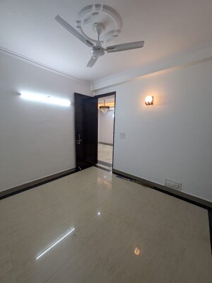 Room in 2 BHK Builder Floor at Panchsheel Vihar – for Sale