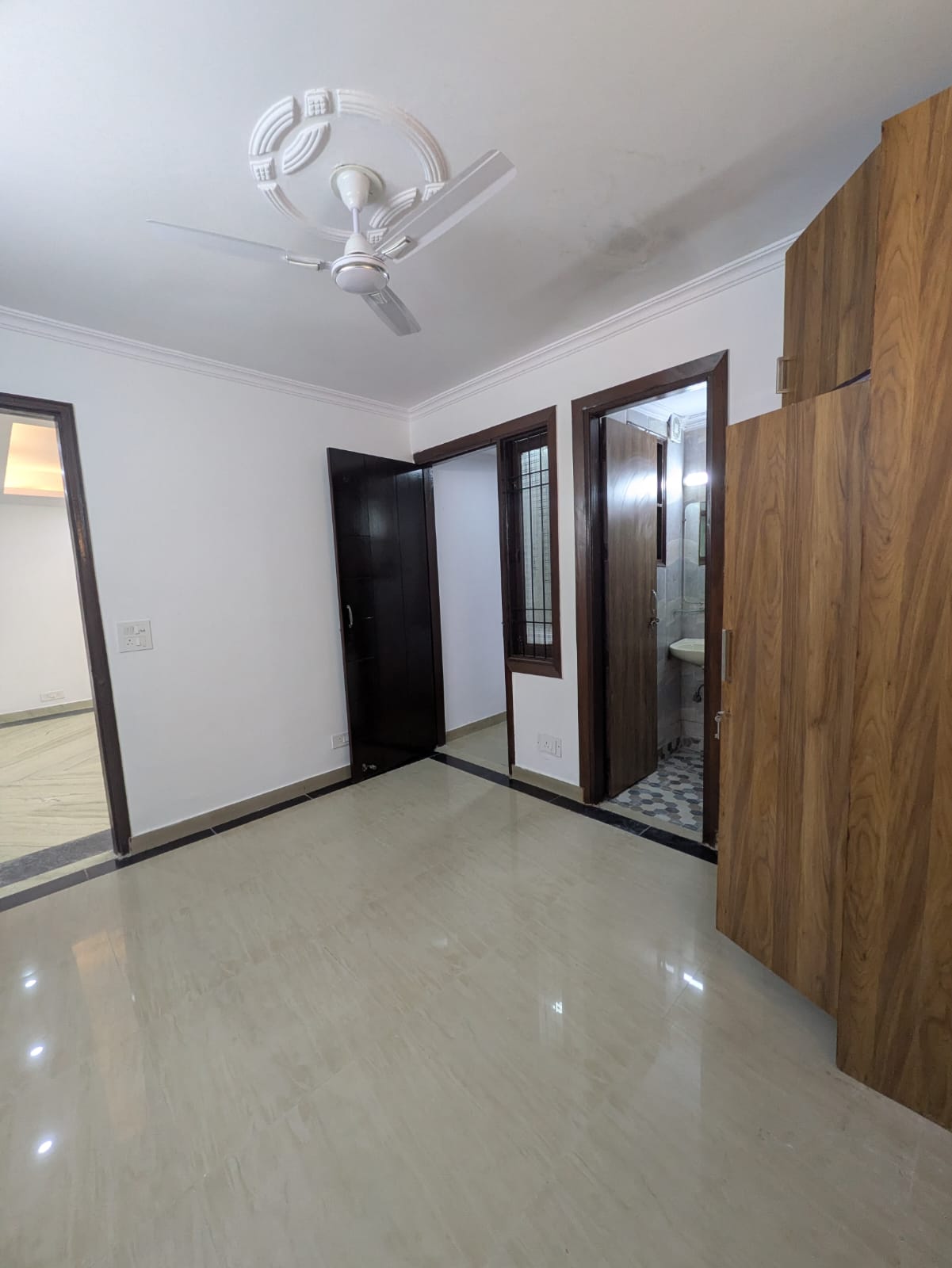 2 BHK + Servant Room Builder Floor For Sale in Panchsheel Vihar