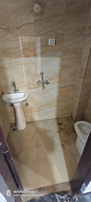 Bathroom in 1 BHK Builder Floor at Sector 73 – for Sale