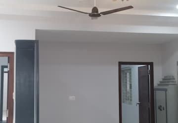 Room in 3 BHK Apartment at Pavani Laxmi Nivas, Madhapur – for Rent