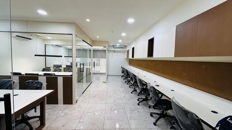 Team Area, sankalp-square-3 Commercial Office Space 1411 Sq.Ft. In Thaltej Ahmedabad 9360182
