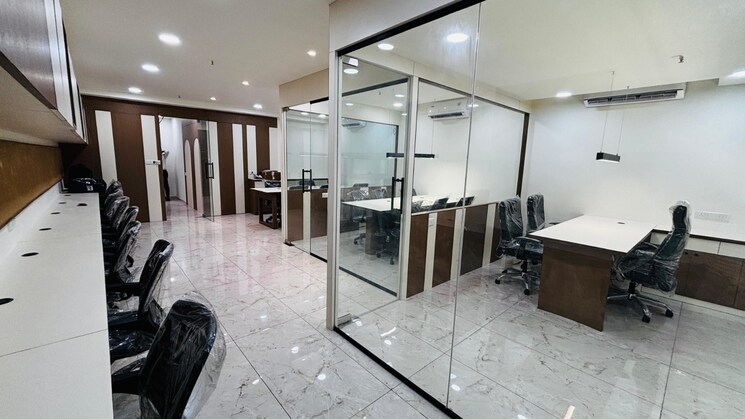 Team Area, sankalp-square-3 Commercial Office Space 1411 Sq.Ft. In Thaltej Ahmedabad 9360182