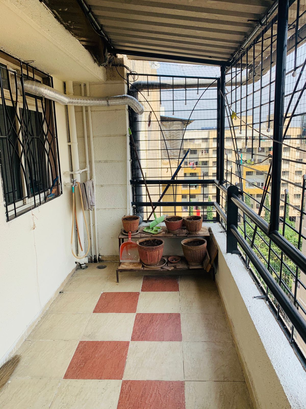 2 BHK Apartment For Sale in Royal Orange County