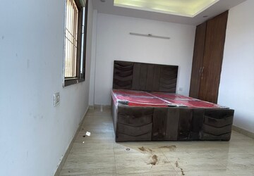 Furnished Amenities in 1.5 BHK Builder Floor at Neb Sarai – for Rent