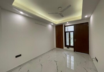 Kitchen in 1 BHK Builder Floor at Paryavaran Complex – for Rent