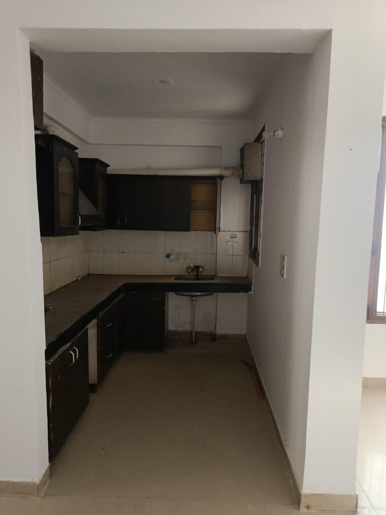 Kitchen, penta-homes 2 Bedroom 950 Sq.Ft. Apartment In Vip Road Zirakpur 9360399