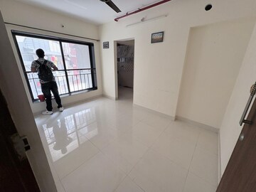 Room in 1 BHK Apartment at Truearth View, Vikhroli East – for Rent