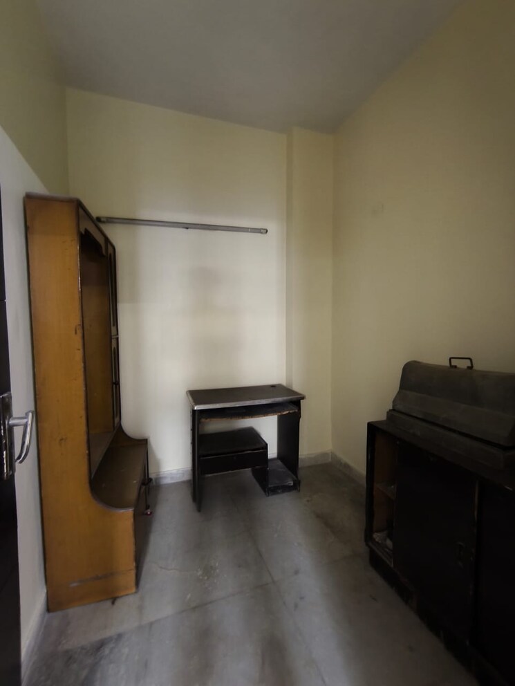 Kitchen, sainik colony 4 Bedroom 2115 Sq.Ft. Builder Floor In Sainik Colony Faridabad 9360394