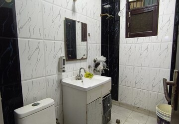 Bathroom in 4 BHK Builder Floor at Sainik Colony – for Rent