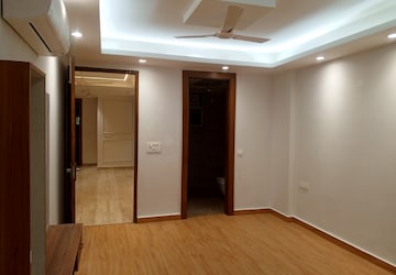 Room in 4 BHK Builder Floor at Ansal Sushant Lok I, Sector 43 – for Sale