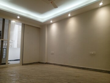 Room in 4 BHK Builder Floor at Ansal Sushant Lok I, Sector 43 – for Sale