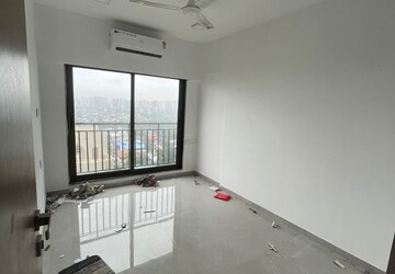 Room in 1 BHK Apartment at Roha Vatika, Kurla East – for Rent