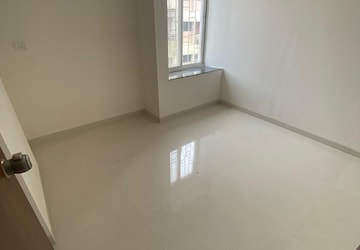 Bedroom in 3 BHK Apartment at Belvalkar Kalpak CHS, Dahanukar Colony – for Rent