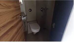 Bathroom in 4 BHK Apartment at Heritage Solitaire, Chembur – for Rent