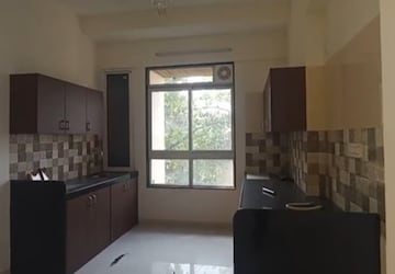 Kitchen in 4 BHK Apartment at Heritage Solitaire, Chembur – for Rent