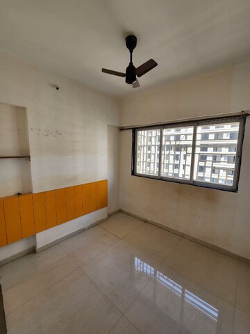 Room in 2 BHK Apartment at Vikhroli East – for Sale