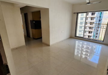 Room in 2 BHK Apartment at Vikhroli East – for Sale