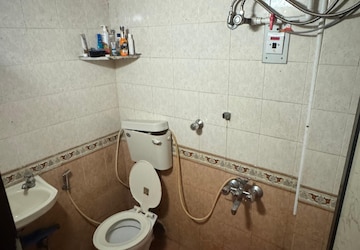 Bathroom in 3 BHK Apartment at Green Acres Apartment, Waghbil – for Rent
