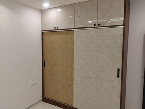 Room in 2 BHK Apartment at Rajapushpa Provincia, Narsingi – for Rent