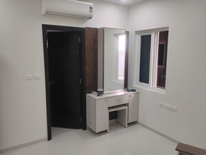 Room in 2 BHK Apartment at Rajapushpa Provincia, Narsingi – for Rent