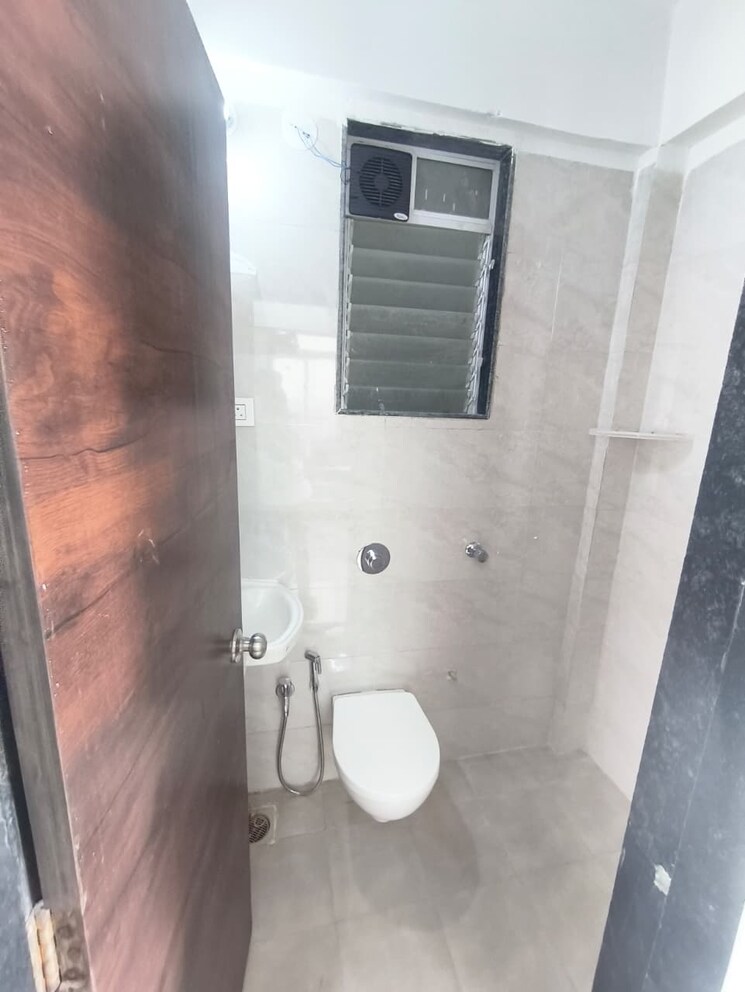 Bathroom, dgs-sheetal-tapovan 1 Bedroom 395 Sq.Ft. Apartment In Malad East Mumbai 9360659