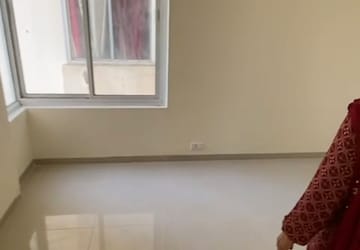 2 BHK Apartment For Sale in Wave City