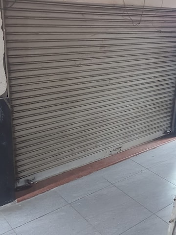 Room in  Shop at City Light – for Rent