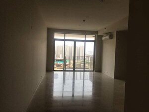 Room in 4 BHK Apartment at Ireo Victory Valley, Sector 67 – for Rent