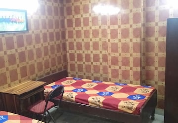 Bedroom in  Pg at Sector 62 – for Rent