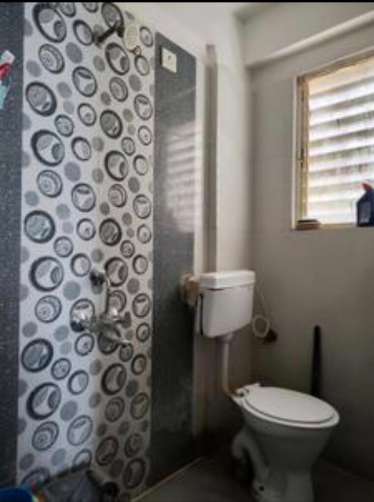 Bathroom, swastik-pride-homes 2 Bedroom 754 Sq.Ft. Apartment In Rahatani Pune 9360355