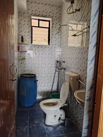 Bathroom in 2 BHK Apartment at Caranzalem – for Rent