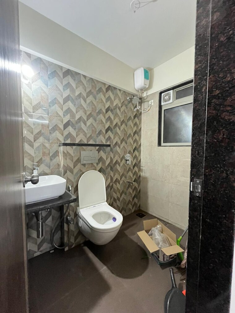 Bathroom, veena-smart-homes 1 Bedroom 386 Sq.Ft. Apartment In Kandivali West Mumbai 9360781