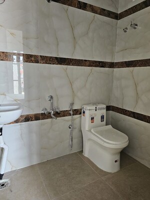 Bathroom in 1 BHK Apartment at Hsr Layout – for Rent