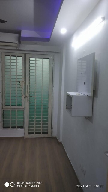 Room in 2 BHK Apartment at Logix Blossom County, Sector 137 – for Sale