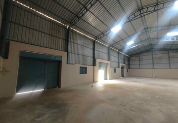 Room in  Warehouse at Naushibai Compound, Manpada – for Rent