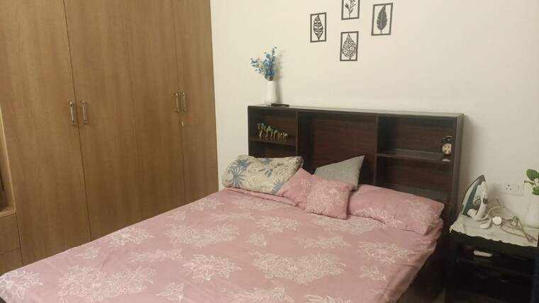 Bedroom, signature-the-serenas 2 Bedroom 583 Sq.Ft. Apartment In Sohna Sector 36 Gurgaon 9360811