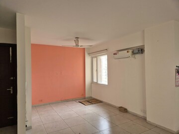 Room in 3 BHK Apartment at Motiaz Royal Citi, Ambala Highway – for Rent