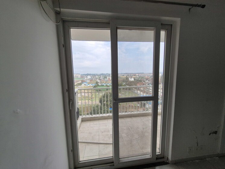 Room, motiaz-royal-citi 3 Bedroom 1910 Sq.Ft. Apartment In Ambala Highway Zirakpur 9360826