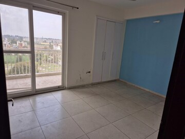 Room in 3 BHK Apartment at Motiaz Royal Citi, Ambala Highway – for Rent