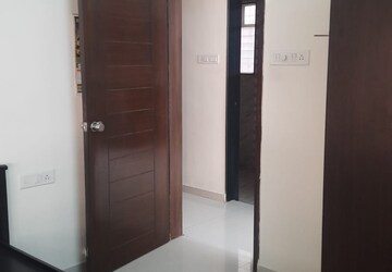 Room in 2 BHK Apartment at GK Peace Valley, Pimple Saudagar – for Rent