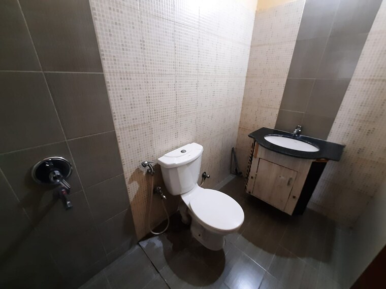 Bathroom, ideal-enclave-rajarhat-new-town 3 Bedroom 1595 Sq.Ft. Apartment In Rajarhat New Town Kolkata 9360873