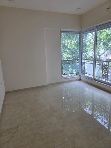 Bedroom in 4 BHK Apartment at Avron V, Chembur – for Rent