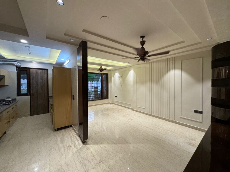 Room, bhera enclave 3 Bedroom 170 Sq.Yd. Builder Floor In Bhera Enclave Delhi 9360913